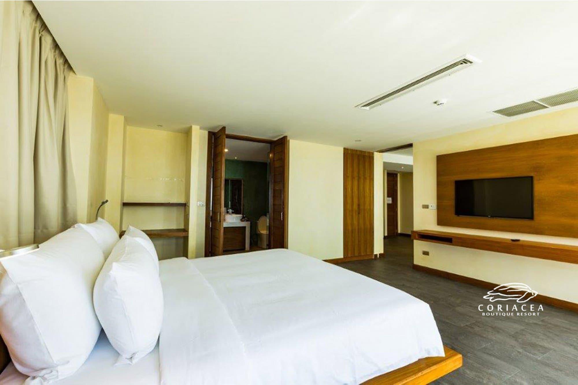 Coriacea Beachfront Boutique Phuket Resort - Sha Plus Mai Khao Eksteriør bilde