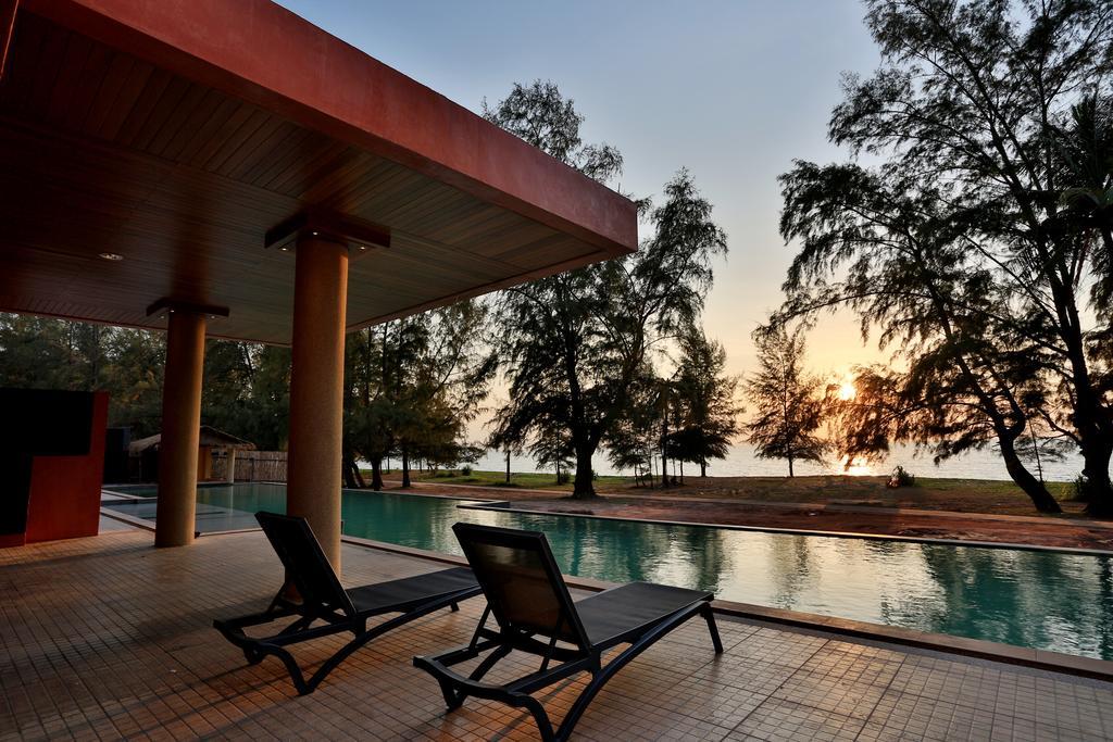 Coriacea Beachfront Boutique Phuket Resort - Sha Plus Mai Khao Eksteriør bilde