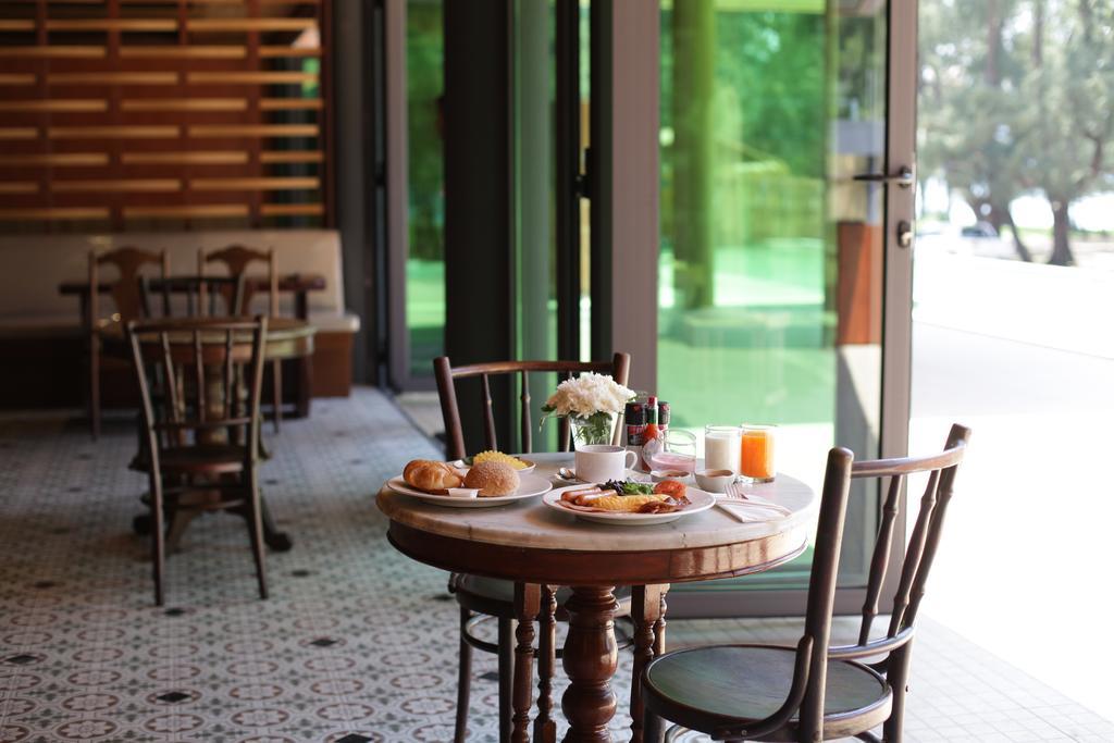 Coriacea Beachfront Boutique Phuket Resort - Sha Plus Mai Khao Eksteriør bilde