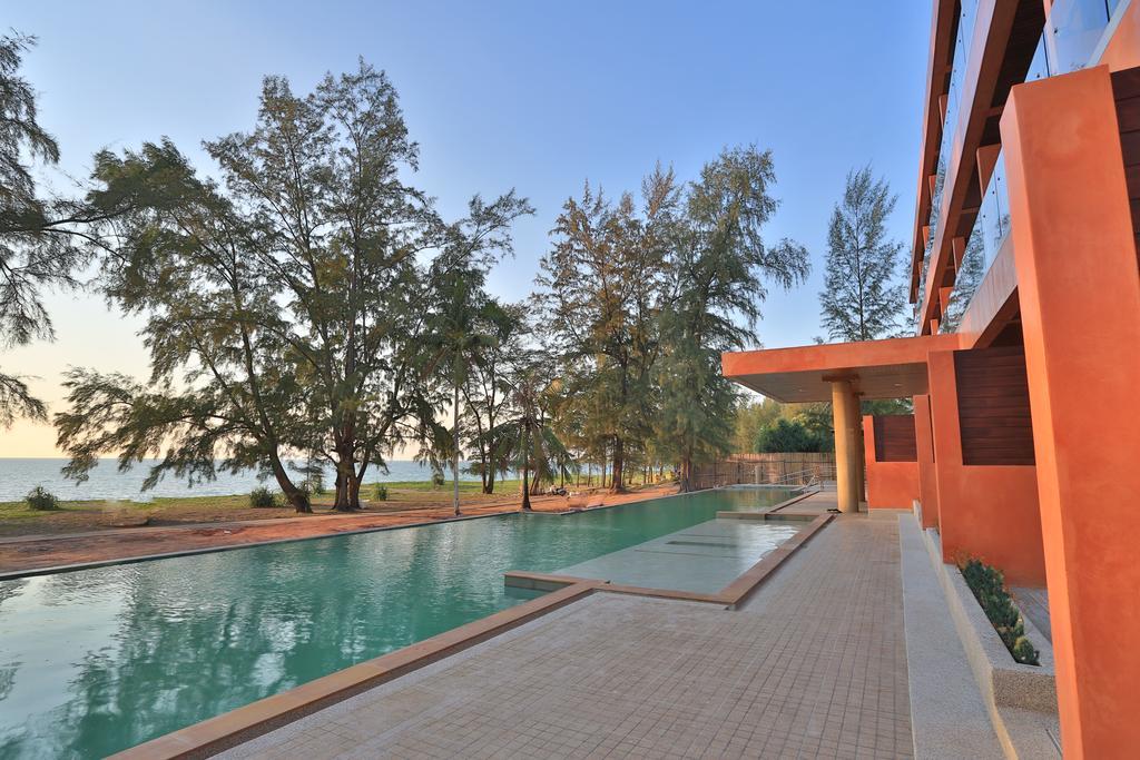 Coriacea Beachfront Boutique Phuket Resort - Sha Plus Mai Khao Eksteriør bilde