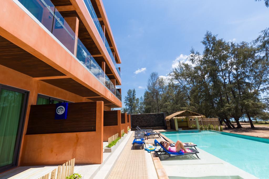 Coriacea Beachfront Boutique Phuket Resort - Sha Plus Mai Khao Eksteriør bilde