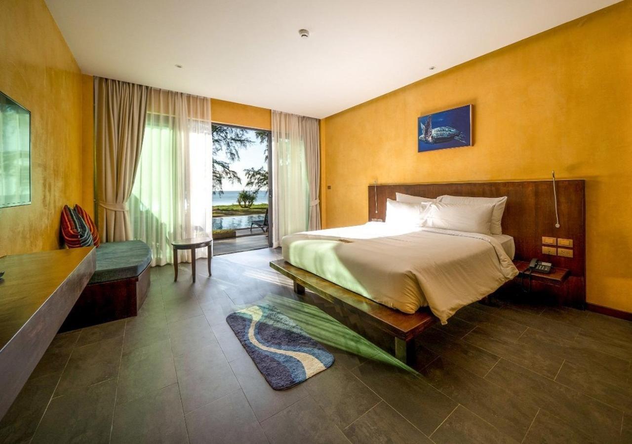 Coriacea Beachfront Boutique Phuket Resort - Sha Plus Mai Khao Eksteriør bilde